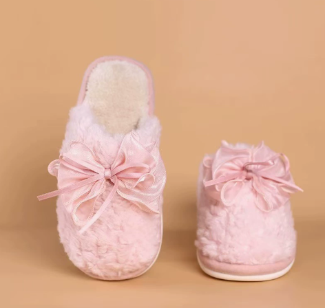 Men Women Winter Plush House Slippers, Closed Toe Warm Fuzzy Cotton Slippers, Non-Slip TPR Sole Indoor Home Slippers for Bedroom Living Room