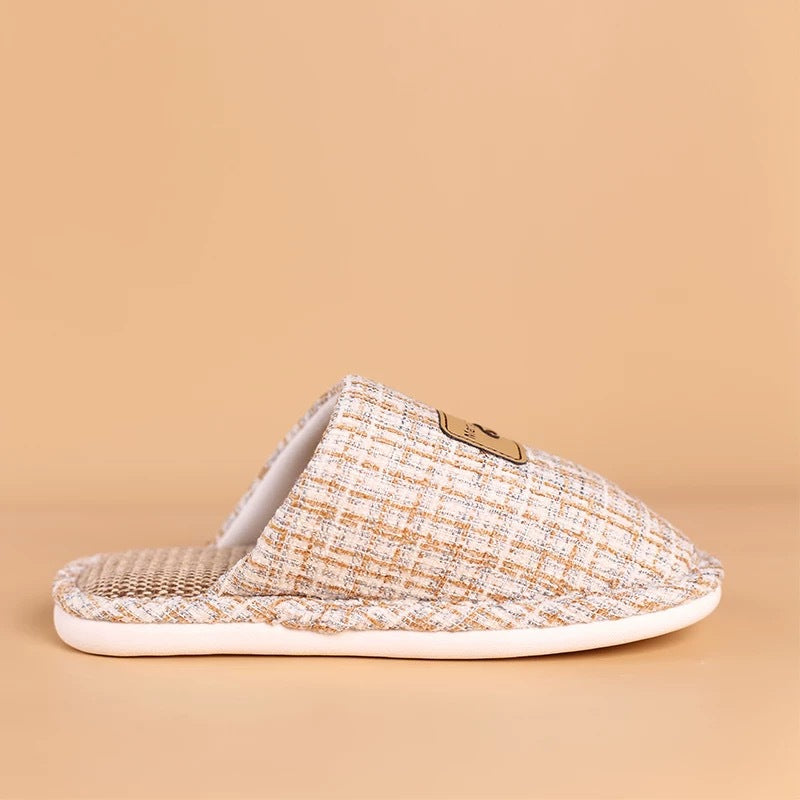 Men Women Winter Plush House Slippers, Closed Toe Warm Fuzzy Cotton Slippers, Non-Slip TPR Sole Indoor Home Slippers for Bedroom Living Room