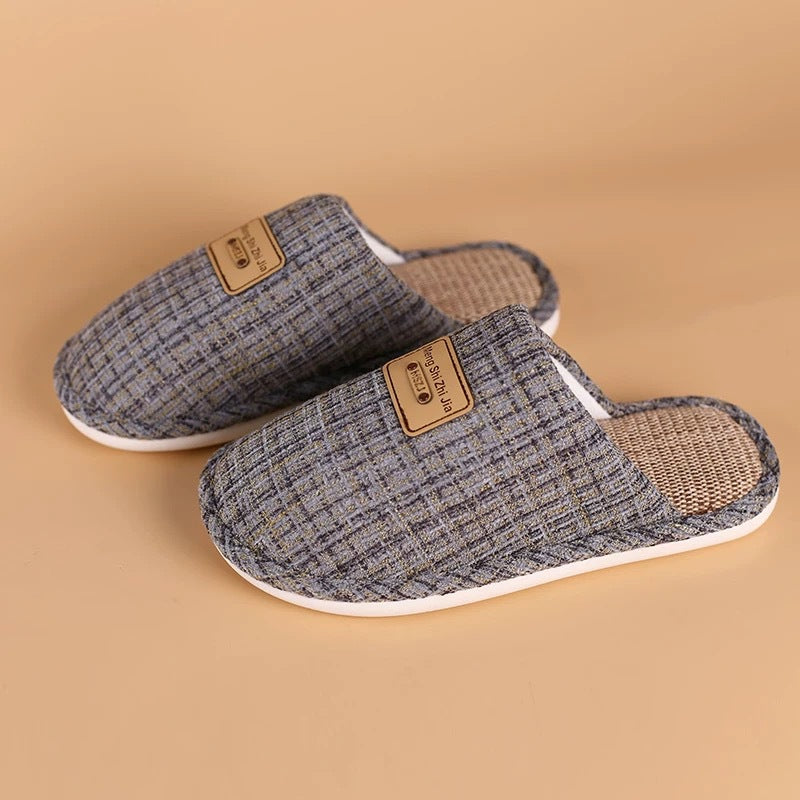 Men Women Winter Plush House Slippers, Closed Toe Warm Fuzzy Cotton Slippers, Non-Slip TPR Sole Indoor Home Slippers for Bedroom Living Room